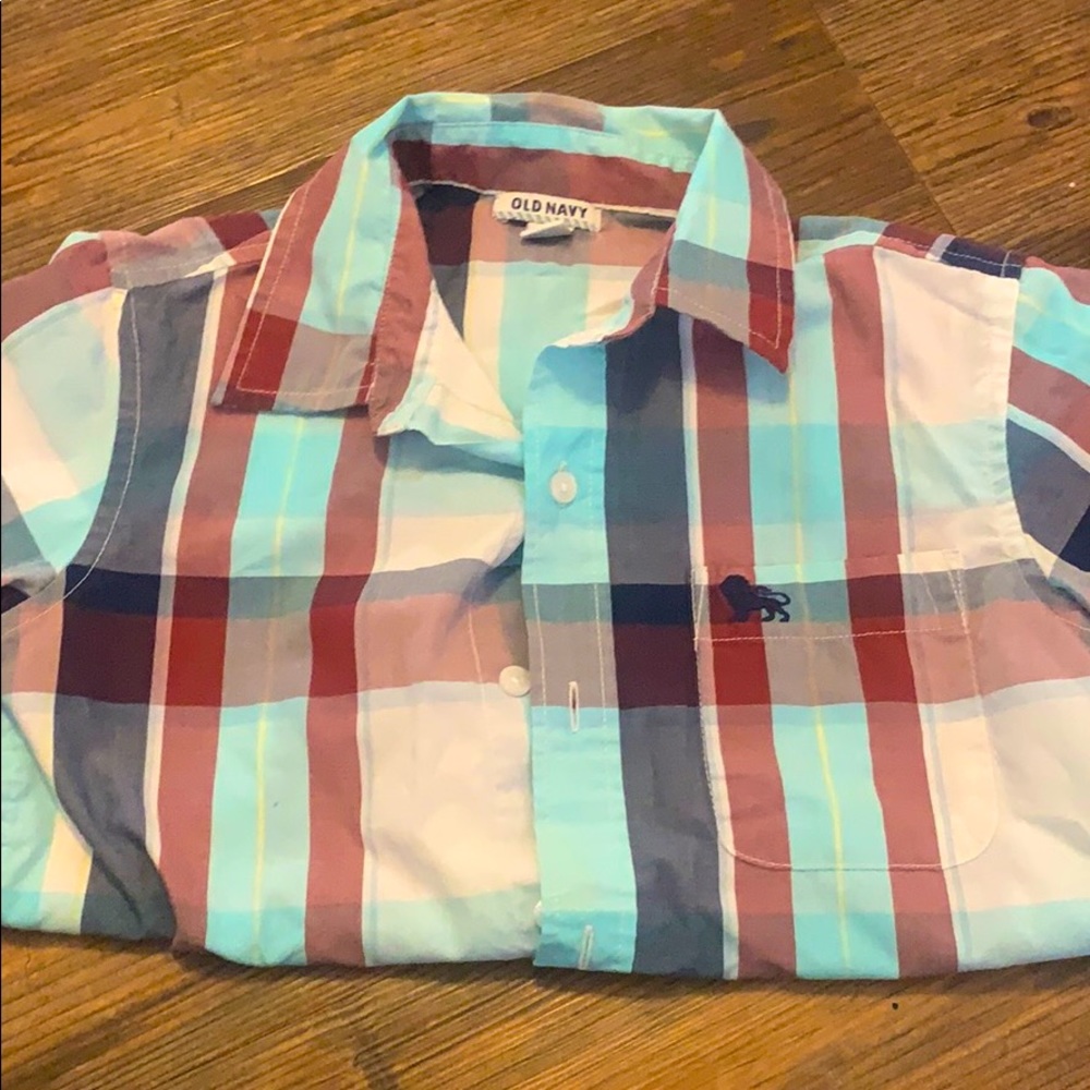 Short sleeve button down shirt
